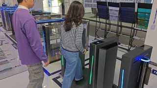 Porte commerciale de tourniquet de contrôle d'entrée du bâtiment LA6218 de haute sécurité